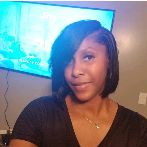 Meet your Posher, Jessica - Picture 1 of 1